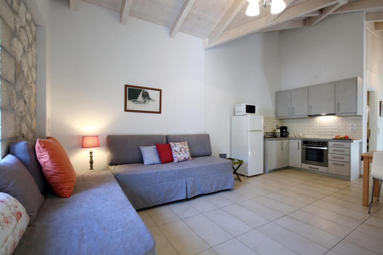 Wild Sea Apartments Áyios Nikítas 외부 사진