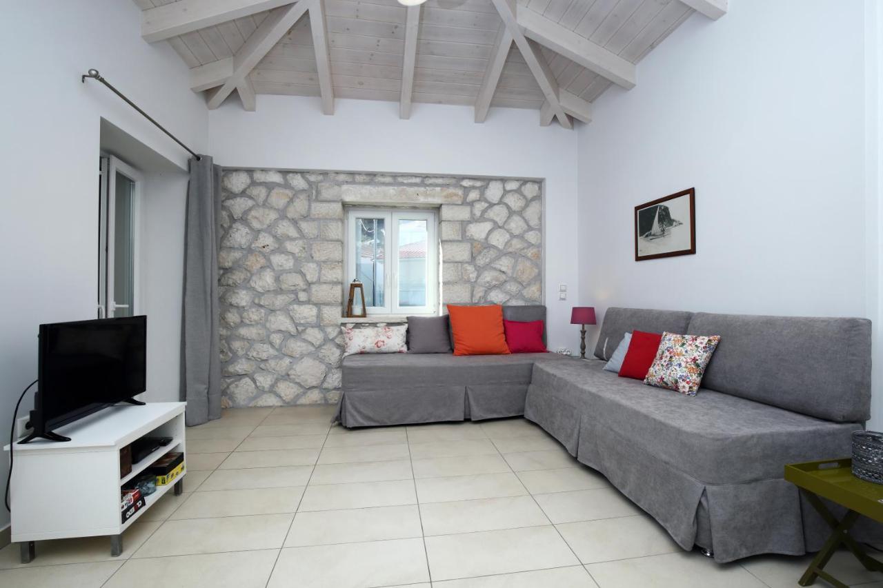 Wild Sea Apartments Áyios Nikítas 외부 사진